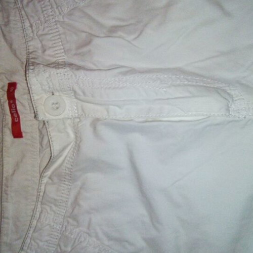 Celio White Bermuda Shorts like new, size M, lightweight fabric