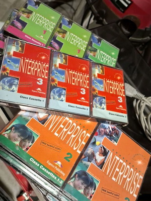 Express Publishing Enterprise σετ εκμάθησης αγγλικών με 10 κασέτες και 2 βίντεο