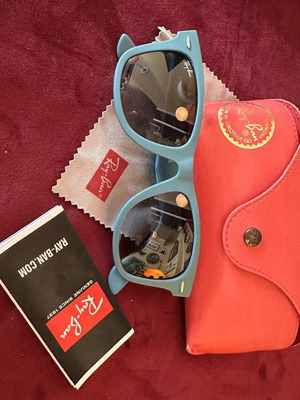 Ray-Ban Wayfarer RB2140 sunglasses like new, matte turquoise