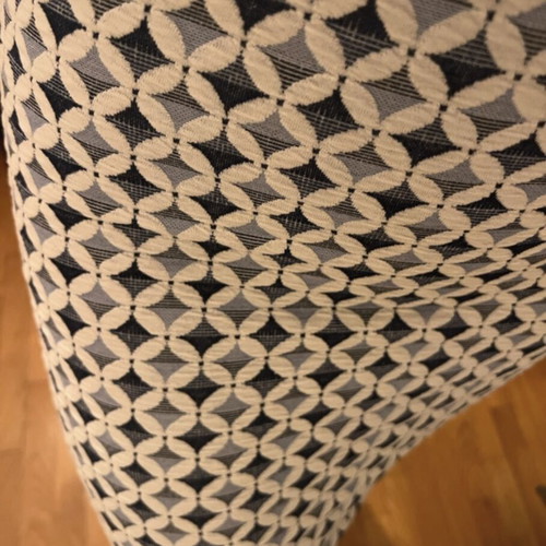 Zara fitted skirt like new, gray and blue, size S
