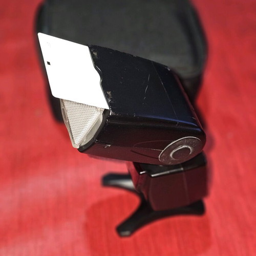Nikon SB-700 Flash used for Nikon cameras