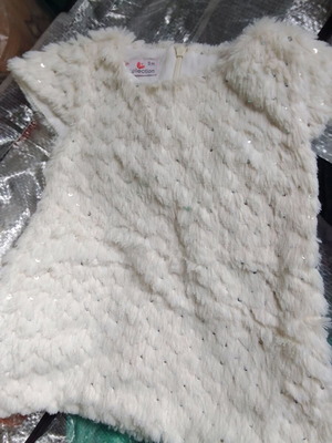 Baby dress 9-12 months like new, plush fur