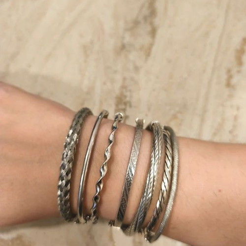 Ethnasia bracelet new, silver color