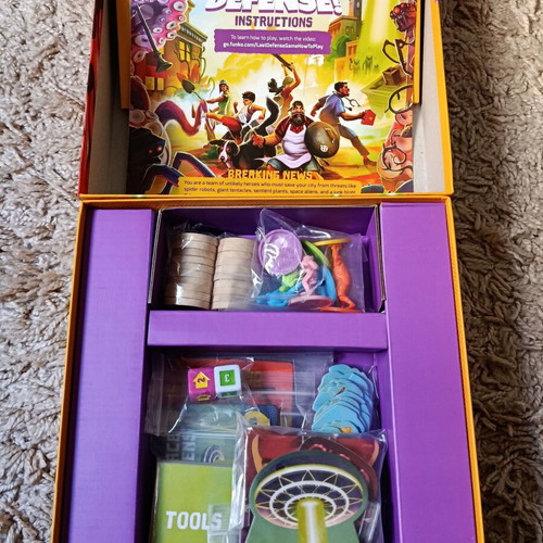 Last Defense! board game like new, English edition