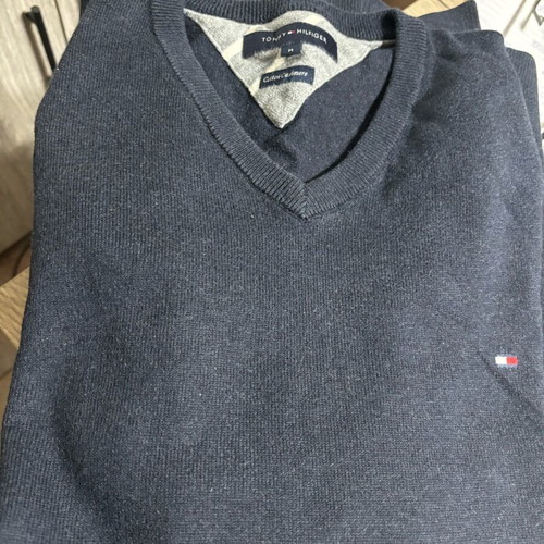 Tommy Hilfiger long-sleeve shirt like new, size M, blue