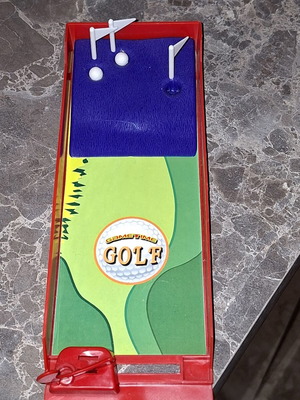 Golf Mini Game in Excellent Condition
