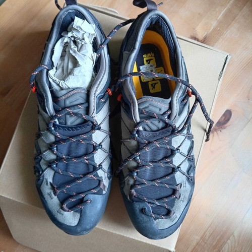 Salewa MS Wildfire Edge αθλητικά σαν καινούργια, μέγεθος 39, μαύρο και μπεζ