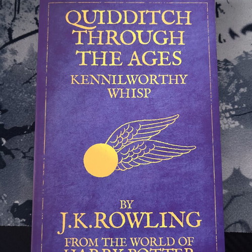 Young Adult and Fantasy books like new, set of 6