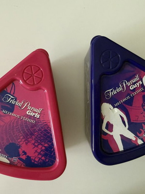 Trivial Pursuit Girls vs Boys like new, Greek edition