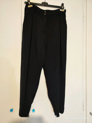 Moutaki black pants size M like new