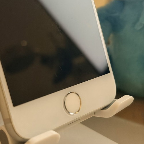 iPhone 8 64GB used, excellent condition, 83% battery health