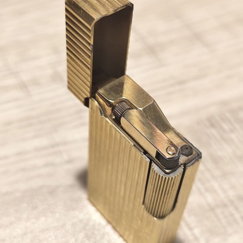 Vintage classic Flaminaire lighter like new with gold-plated body