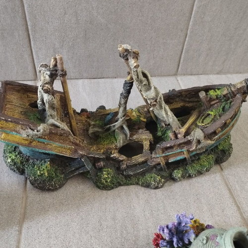 Decorative Aquarium Ship large used