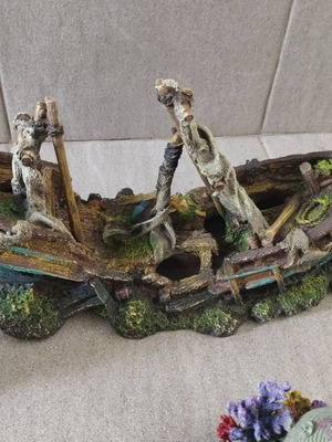 Decorative Aquarium Ship large used