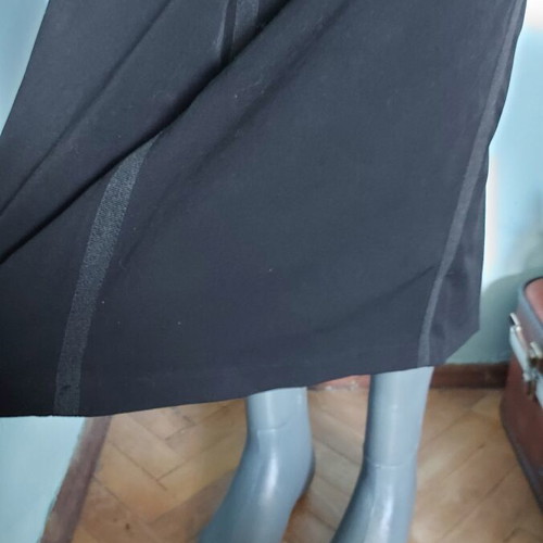 Luxury Black Italian Skirt like new, sizes XL and XXL