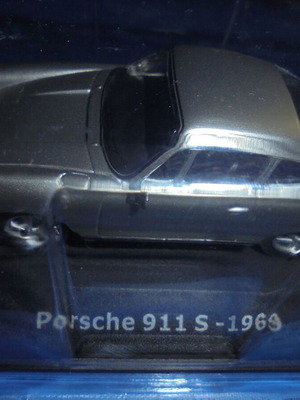 Миниатюрна кола Porsche 911 S 1969 нова, сребриста 1:43