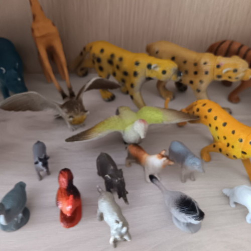 Plastic wild animal toys used, lot