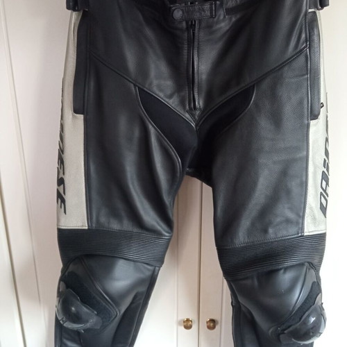 Dainese Leather Motorcycle Jacket and Pants like new with reinforcements