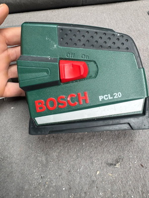 Bosch PCL 20 Cross & Point Laser like new, complete set with tripod