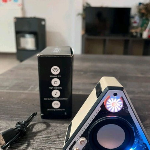 Bluetooth speaker with LED like new