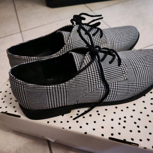Shoes new, size 40, black and white