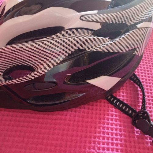 Children's bicycle helmet like new, ages 10-14