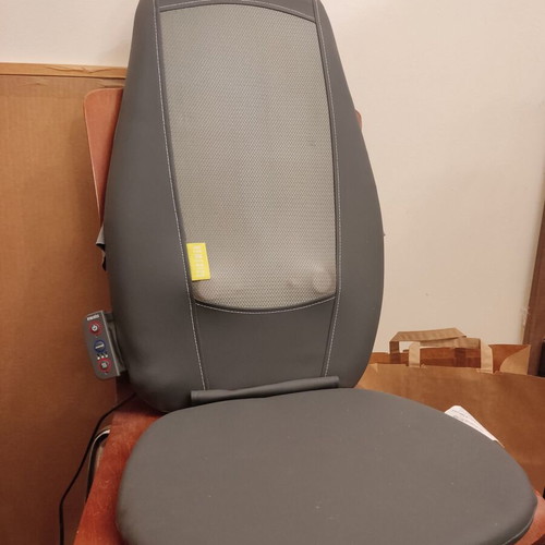 HoMedics BMSC-1000H Shiatsu body massage seat used with heat