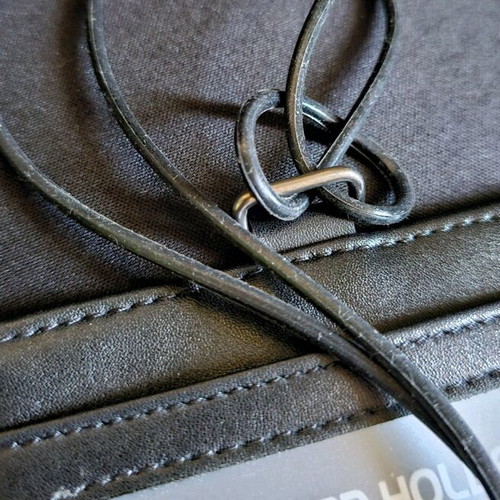 Leather card holder with elastic cord new, black