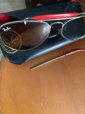 Ray-Ban RB3407 Outdoorsman II Rainbow sunglasses used with original case