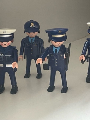 Playmobil vintage police officers blue uniform used with accessories