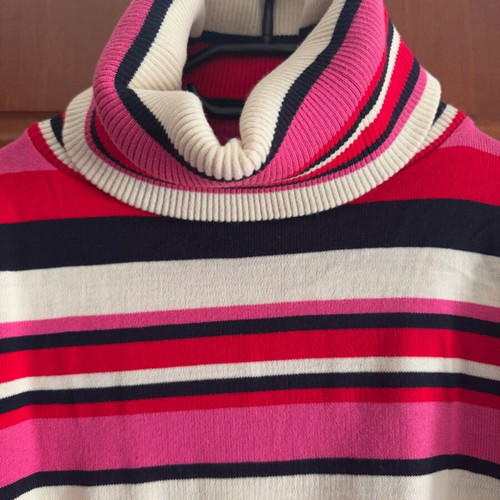 Karavan multicolor sweater like new