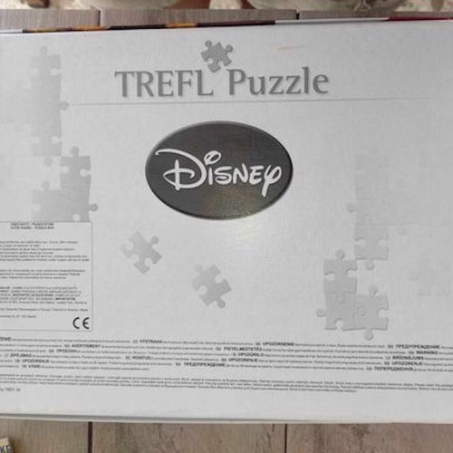 Mickey Mouse and Friends puzzle 260 pieces like new