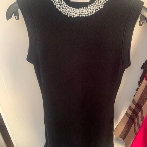 zara black knit dress with pearls Zara black knit mini dress with pearls, - 7,00