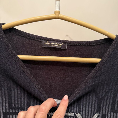 Blouse with front design new, black and gray