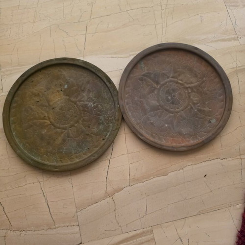 Copper trays, set of two