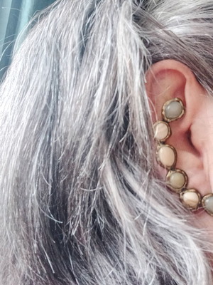 Vintage single ear climber earring with semiprecious stones, like new