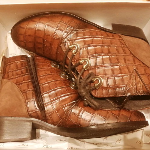 Mlv brown leather ankle boots new, size 40