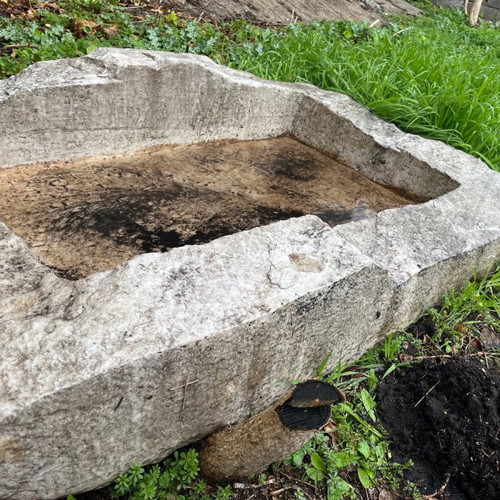 Stone trough used with dimensions 23x140x95 cm