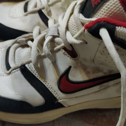 Nike basketball shoes used, white, size 36