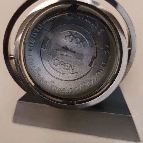 Decorative desk clock globe like new