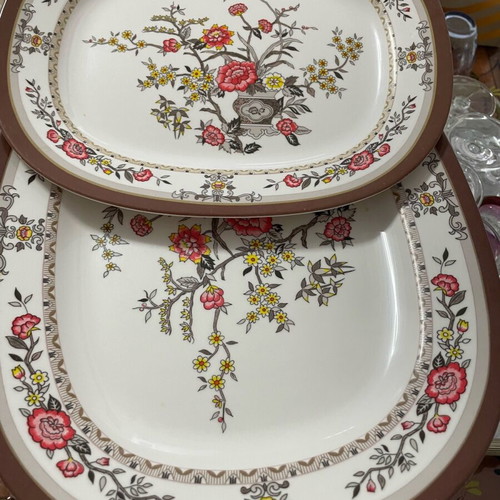 Superware dinnerware set used, 10 deep, 10 shallow, 7 fruit plates, 2 platters