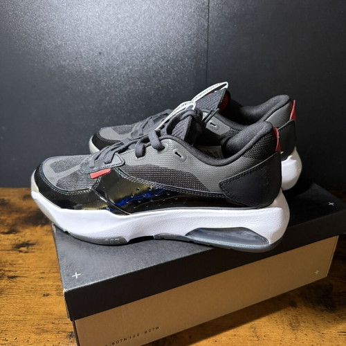 Jordan Air 200E sneakers, black fire red, size 44.5