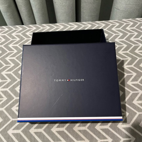 Tommy Hilfiger box like new with minor scratches