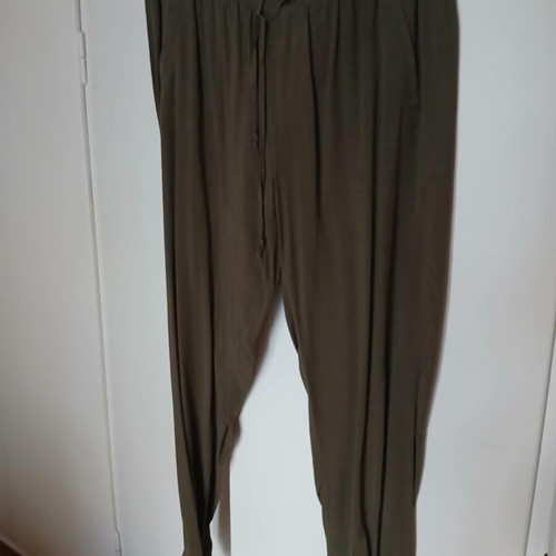 Panteloni No 42 green like new
