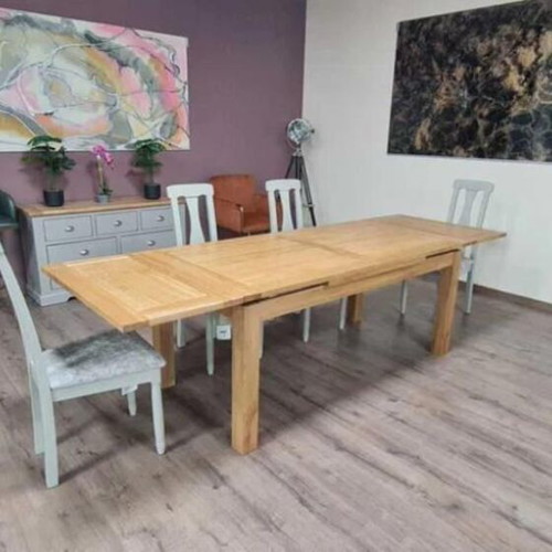 Wooden extendable oak dining table with six chairs new