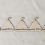 Wooden traditional sailboats with flag laser-cut, set of 5