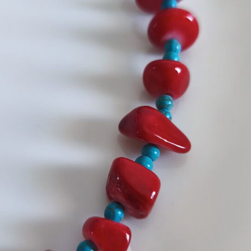 Nephrite and chalcedony necklace