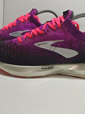 Μαρατόνια Brooks Levitate 2 μεταχειρισμένα, μέγεθος 40