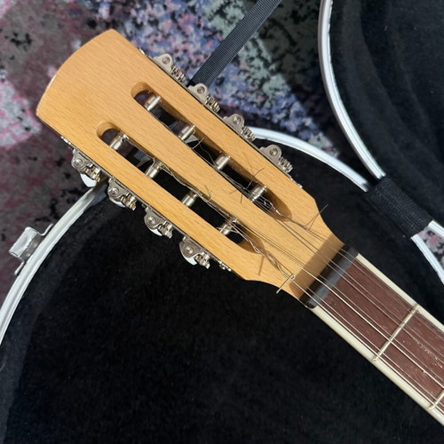 Handmade bouzouki like new with case from Thessaloniki