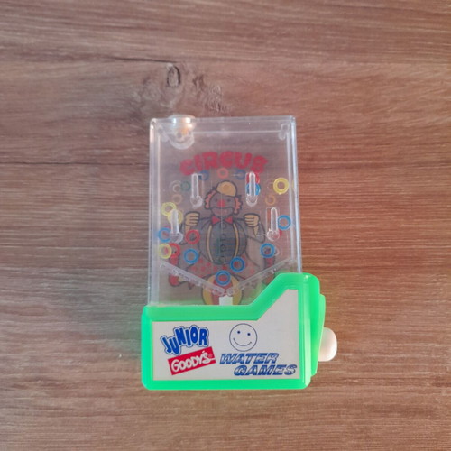 Goodys water game used, 90s toy